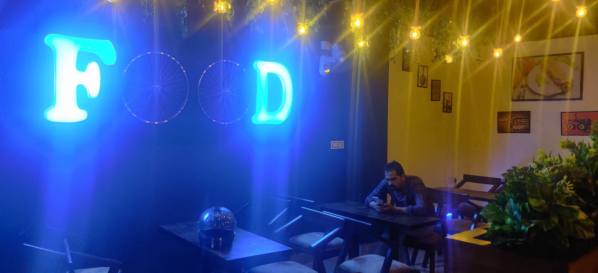 Top Fast Food in Hanumangarh Town Bazar Best Fast Food Restaurant