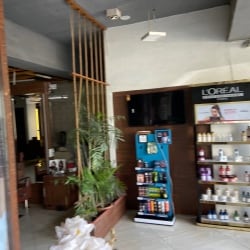 Shop for Rent in New Rajinder Nagar, Delhi - NoBroker