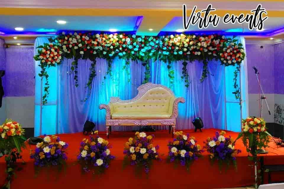 Sri Devi Natural Flower Decorates College Road Party Decorators