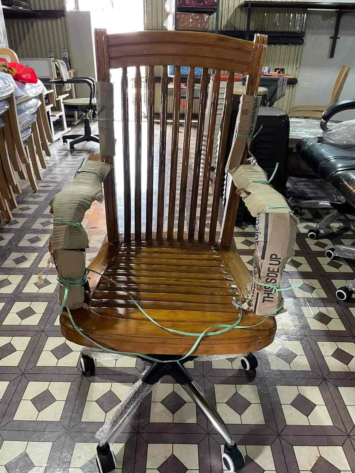 Top Furniture Dealers in Old Hubli, Hubli Best Furniture Showrooms