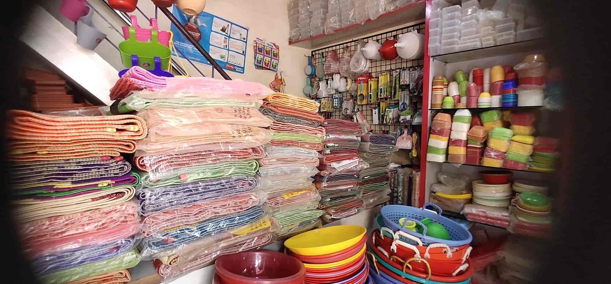 Top Furniture Dealers in Old Hubli, Hubli Best Furniture Showrooms