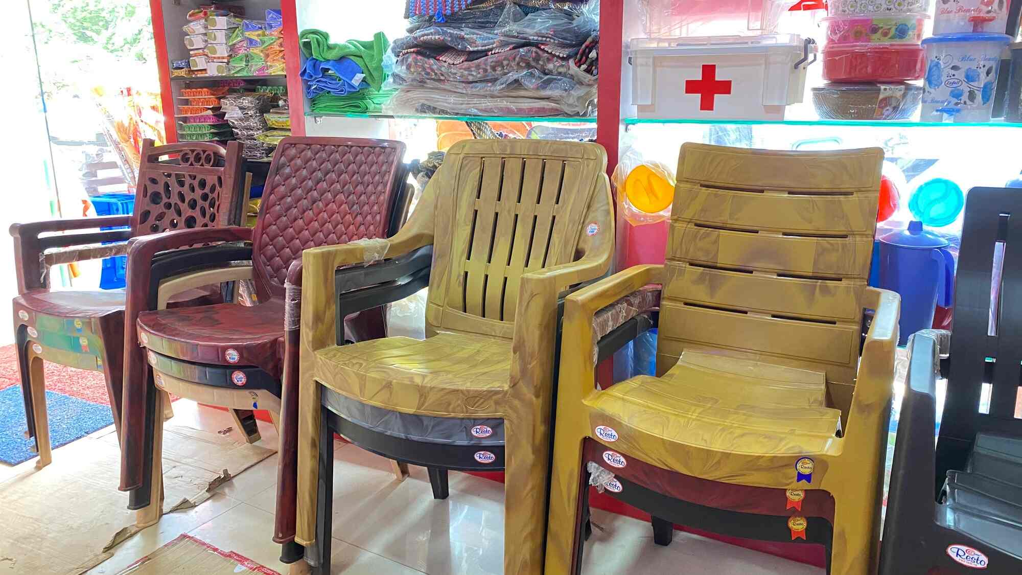 Top Furniture Dealers in Old Hubli, Hubli Best Furniture Showrooms