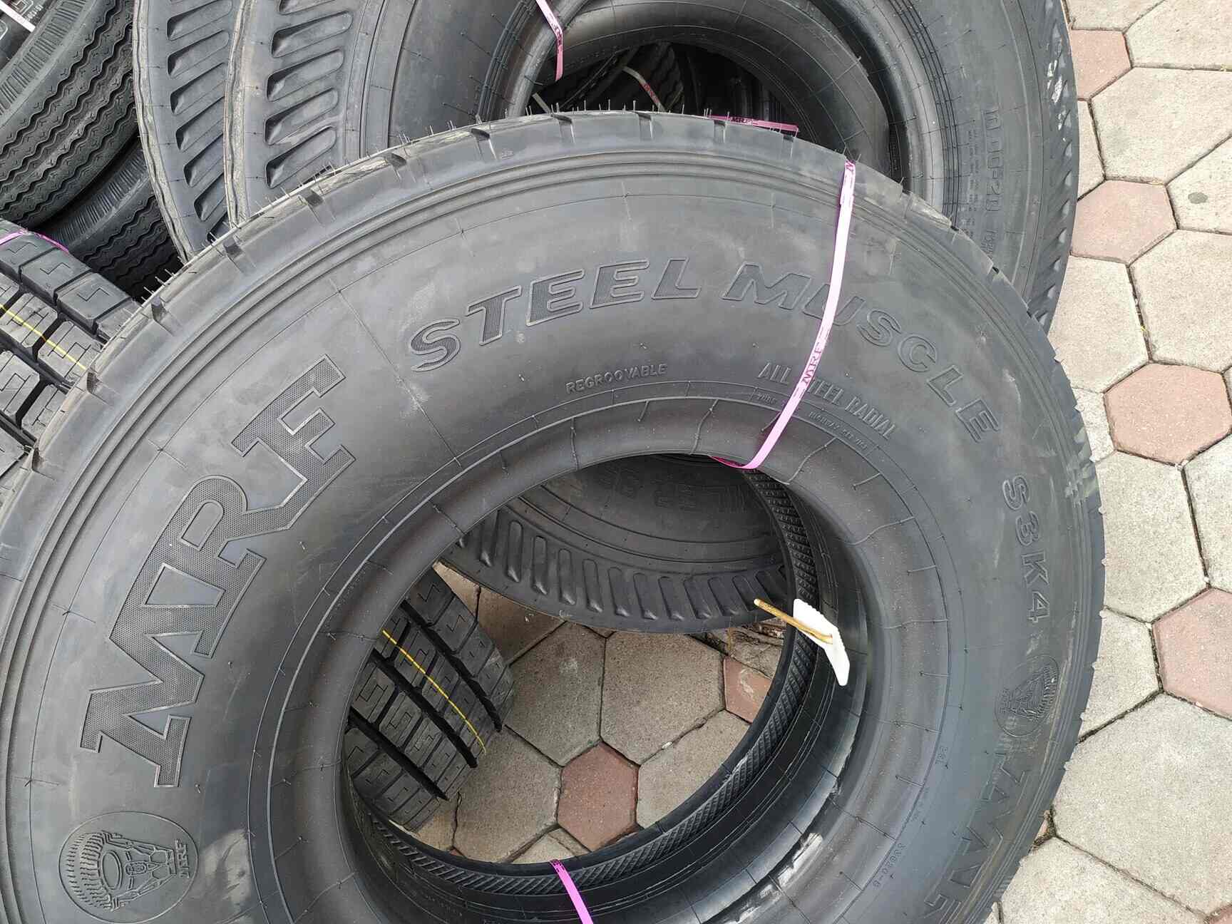 Jeetendra Tyres in Siddiamber Bazar,Hyderabad Best Car Tyre Dealers