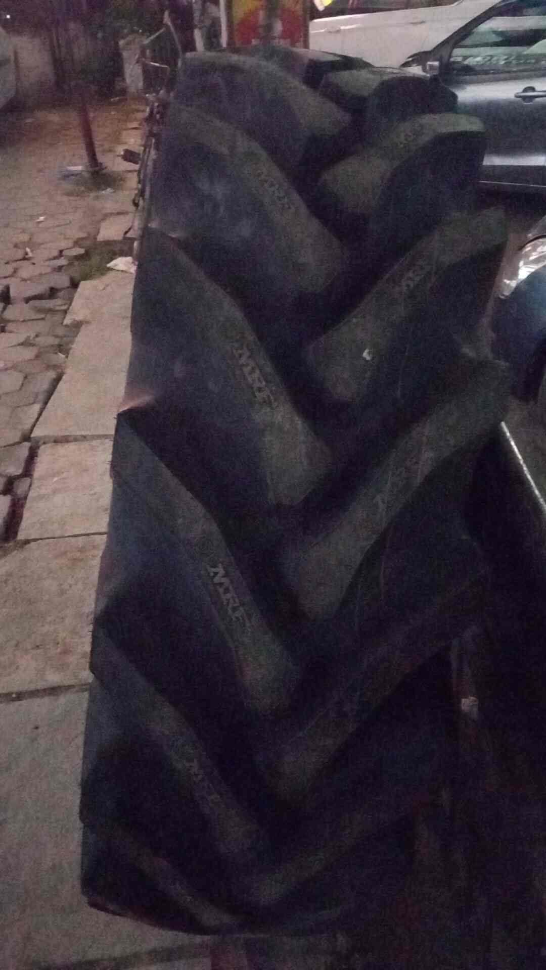 Jeetendra Tyres in Siddiamber Bazar,Hyderabad Best Car Tyre Dealers