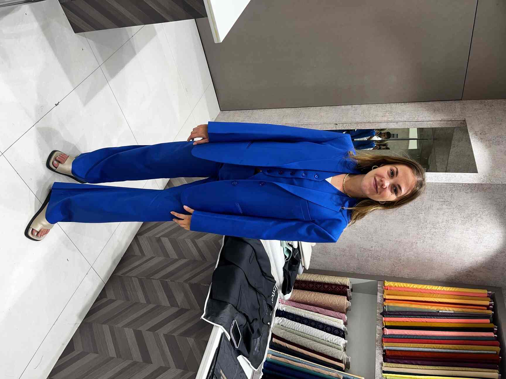 Top Raymond Fabric Retailers in Monda Market Best Raymond Fabric