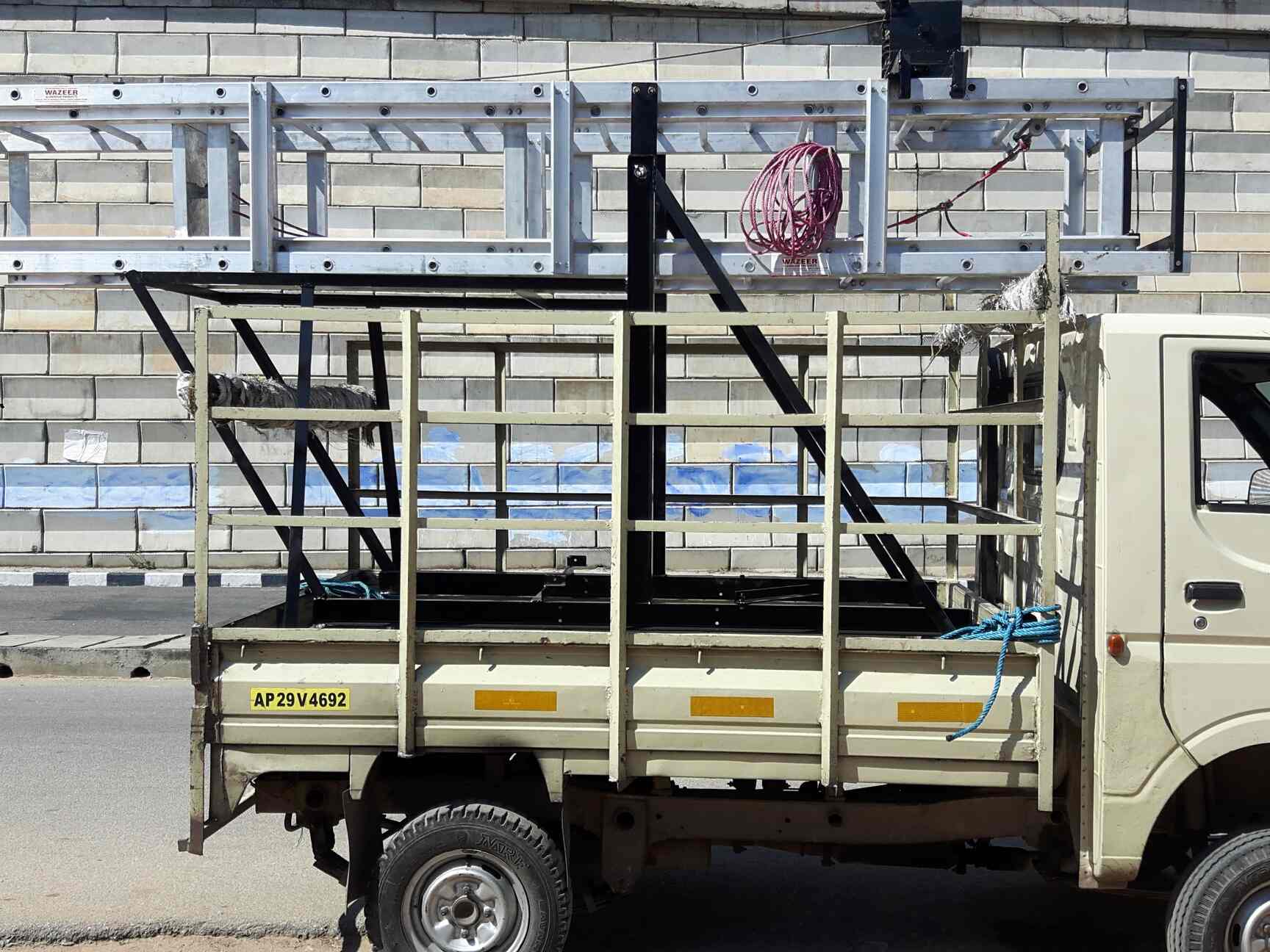 Top Aluminium Folding Ladder Dealers in LB Nagar Best Aluminum