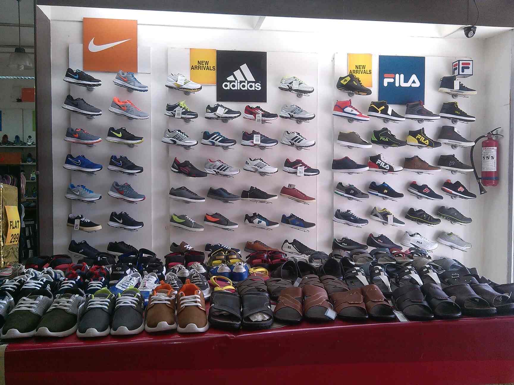 Foot Star in Madhapur,Hyderabad Best Football Shoe Dealers in