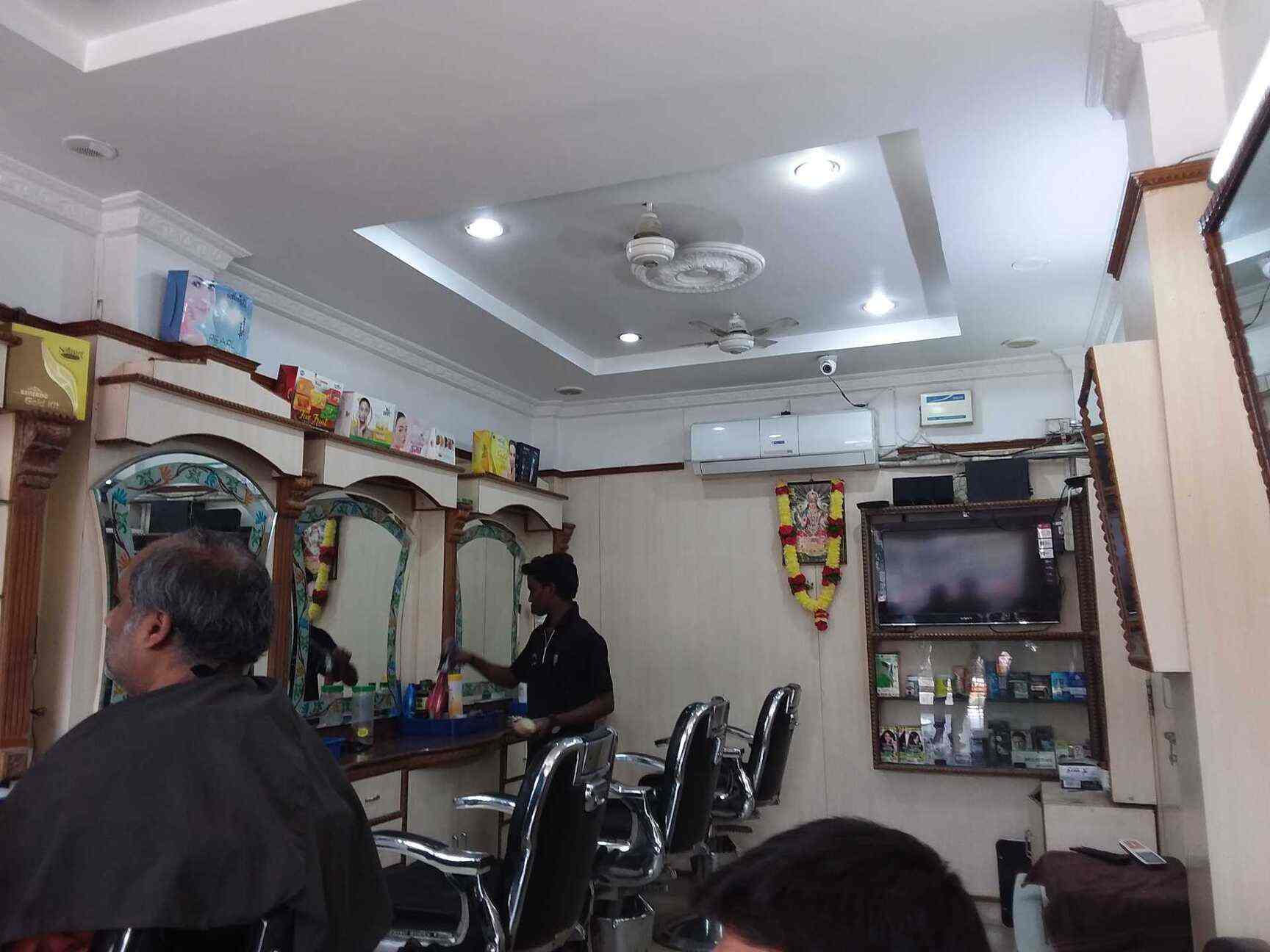 Manjunatha Hair Salon in Gachibowli,Hyderabad Best Salons in