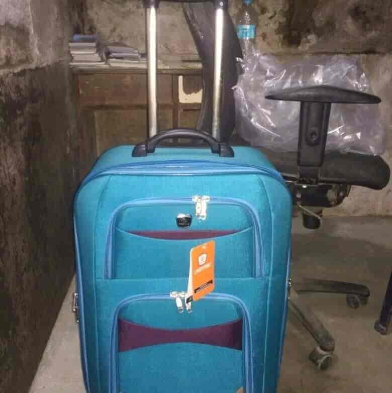 Bags 'n' Belts Luggage Kukatpally in Kukatpally,Hyderabad Best SafariBag Dealers in Hyderabad