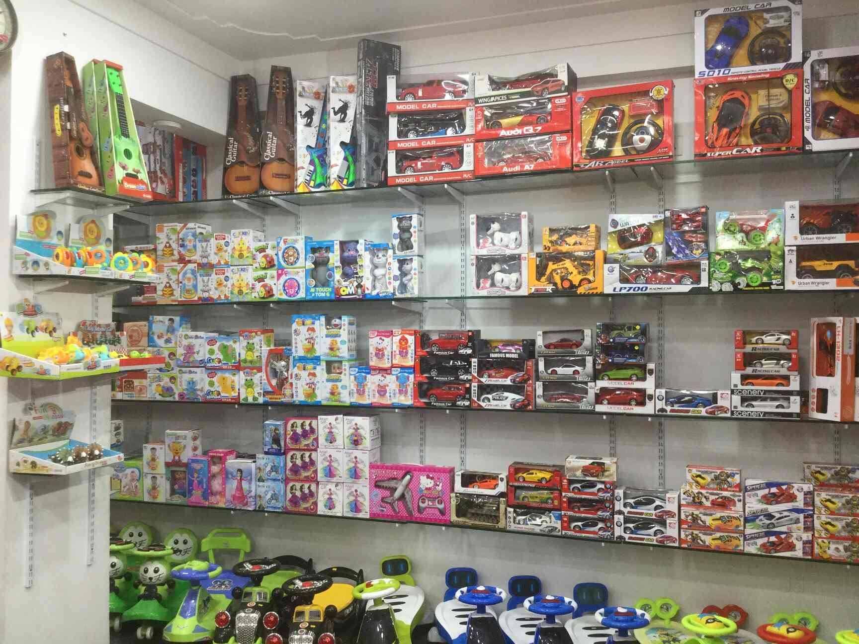 Dwarkamai Gallery in Vanasthalipuram,Hyderabad Best Personalized Gift