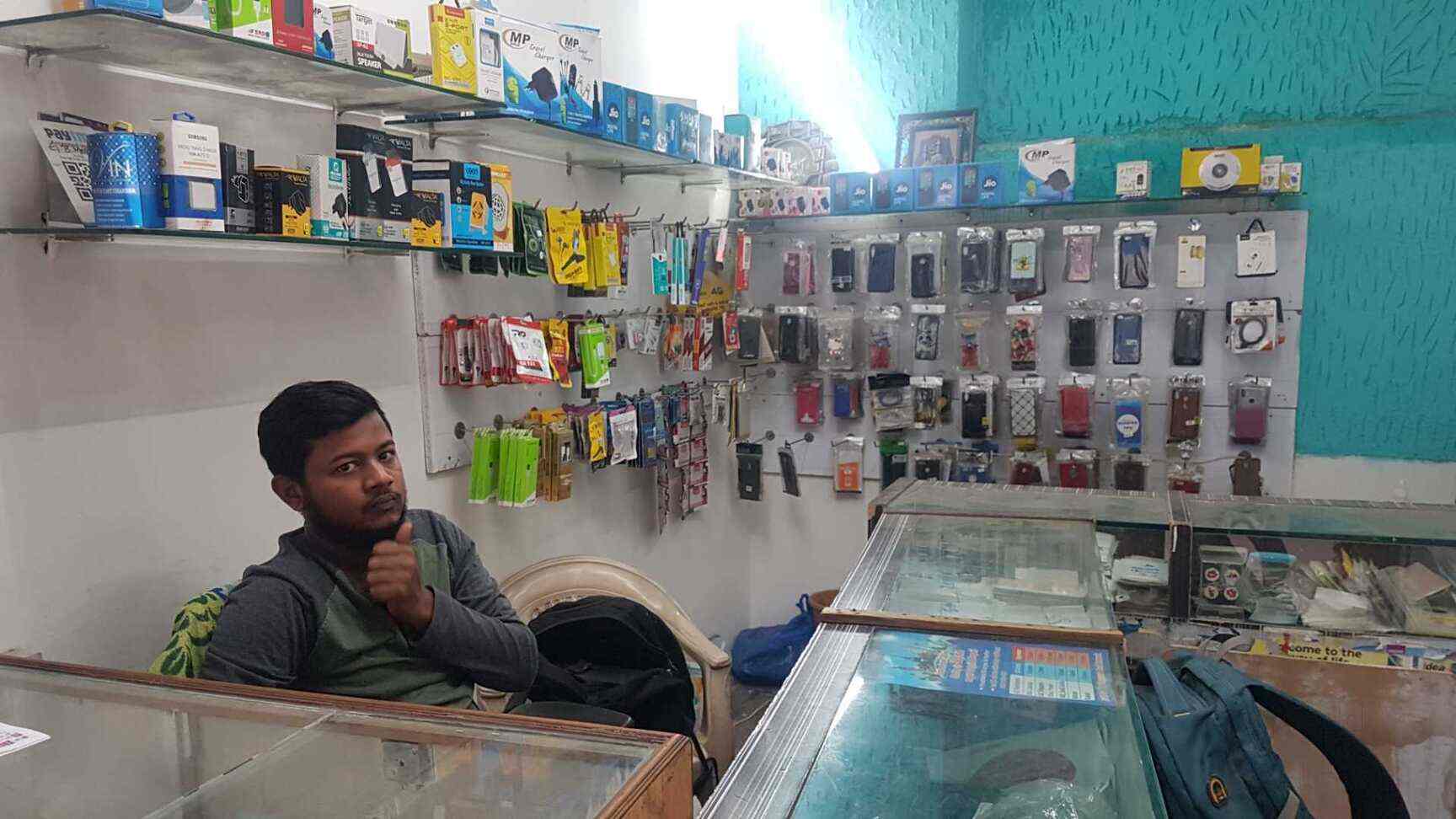 Gb Mobiles in Malakpet,Hyderabad Best Mobile Phone Accessory Dealers