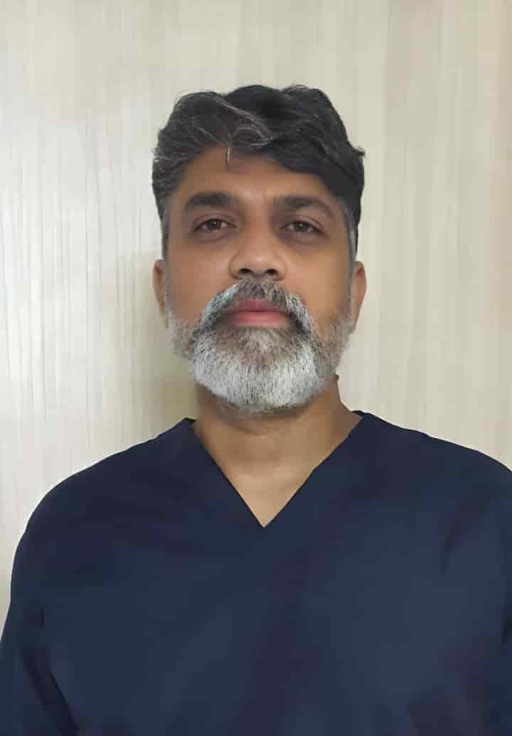 Dr. K Srinivas Reddy (Sri The Dentist Dental Hospital) in Banjara Hills