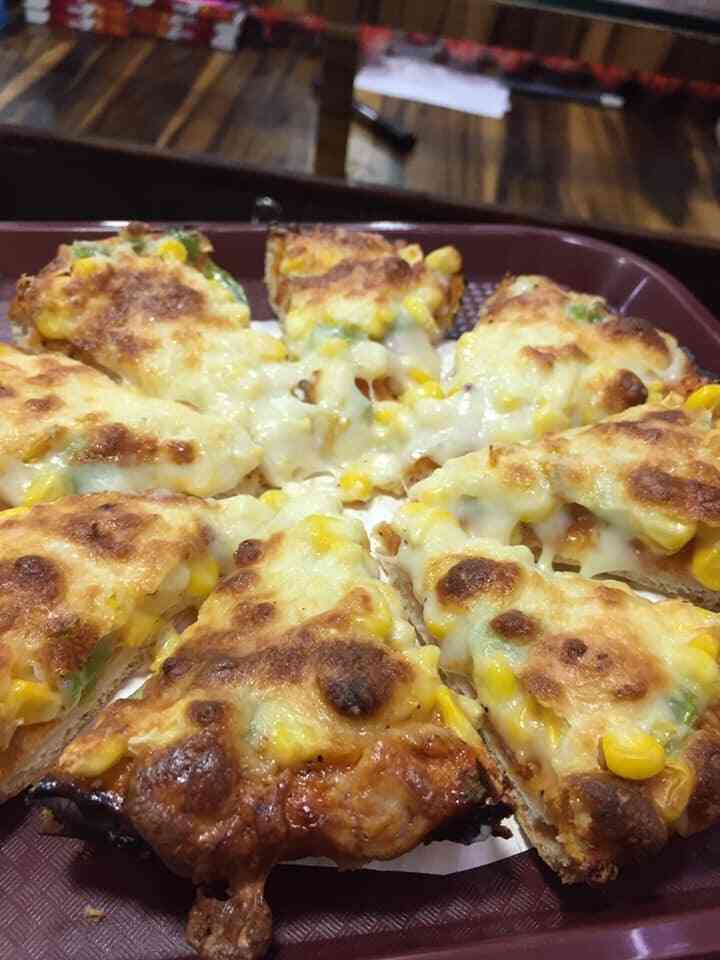 Bakers House in Dabeerpura,Hyderabad Best Street Food in Hyderabad