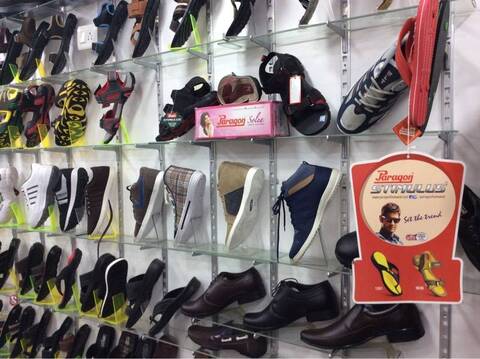 Paragon footwear showroom near on sale me