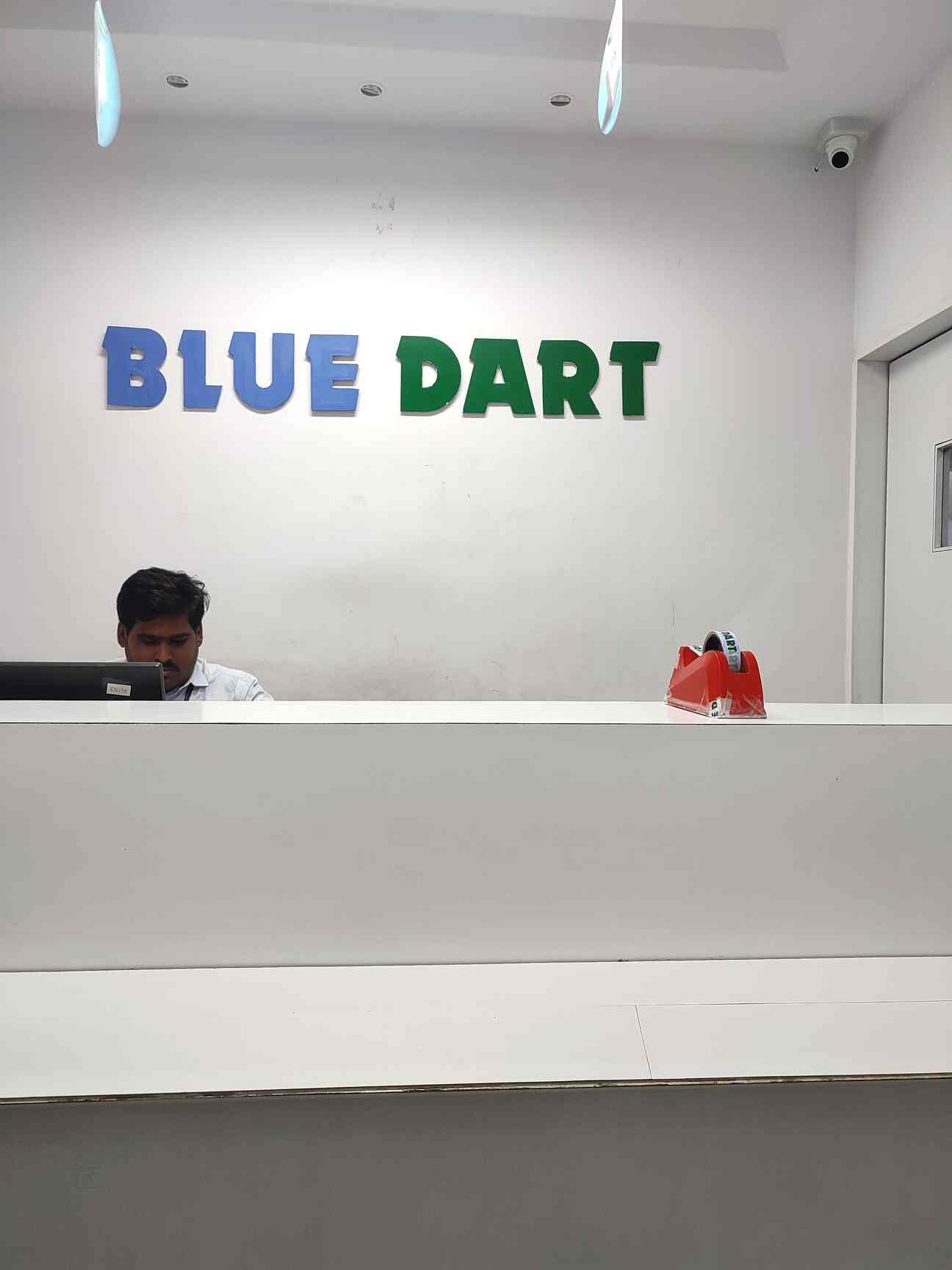 Top Blue Dart Courier Services near Gayatri HillsJubilee Hills Best Courier Services near me