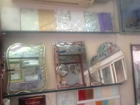 Sun Glass Emporium, Trimulgherry 