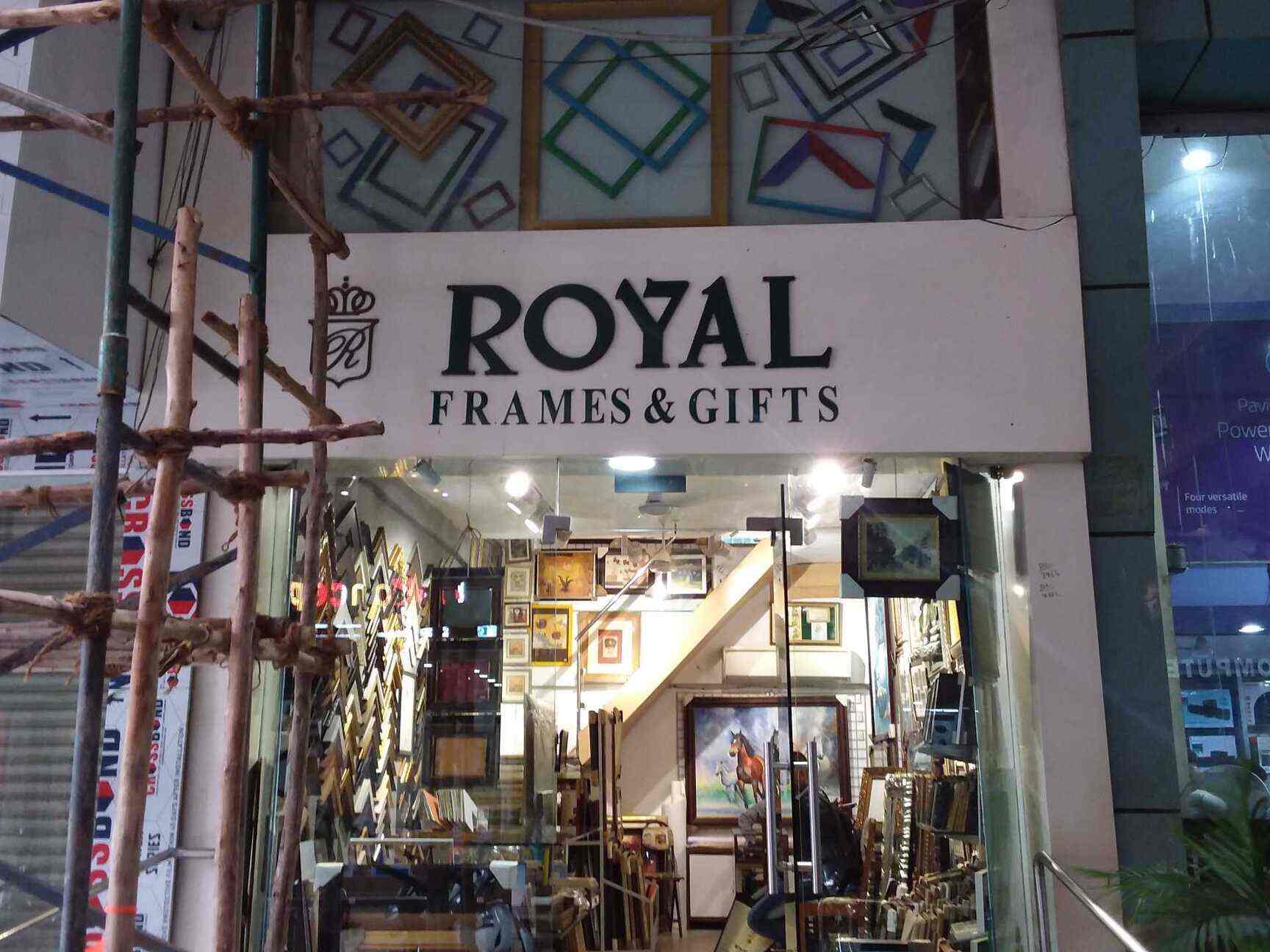 Royal Frames & Gifts in Parklane,Hyderabad Best Frame Dealers in