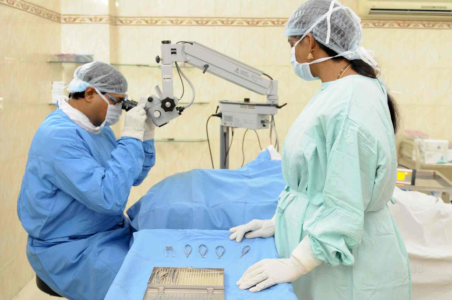 Home Eye Surgeon