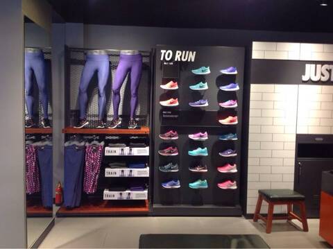 Nike himayat nagar store