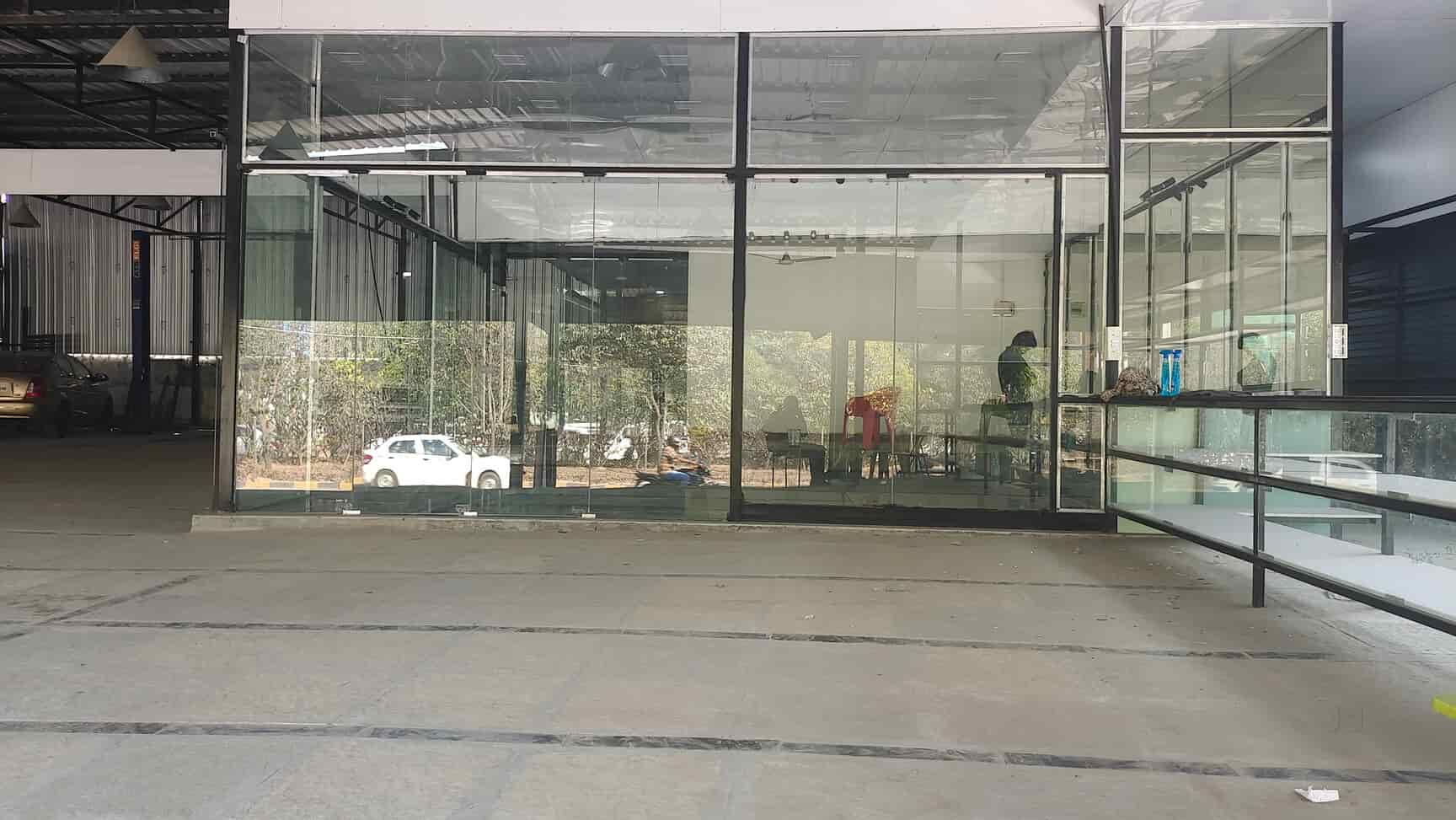 Rainbow Car Wash in Madhapur,Hyderabad Best Car Washing Services in