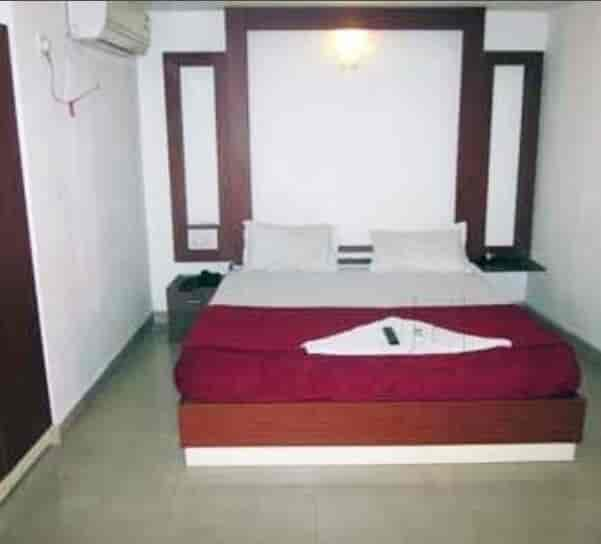 Book Hotel Hill Park Grand in Lakdi Ka Pool-khairatabad,Hyderabad ...