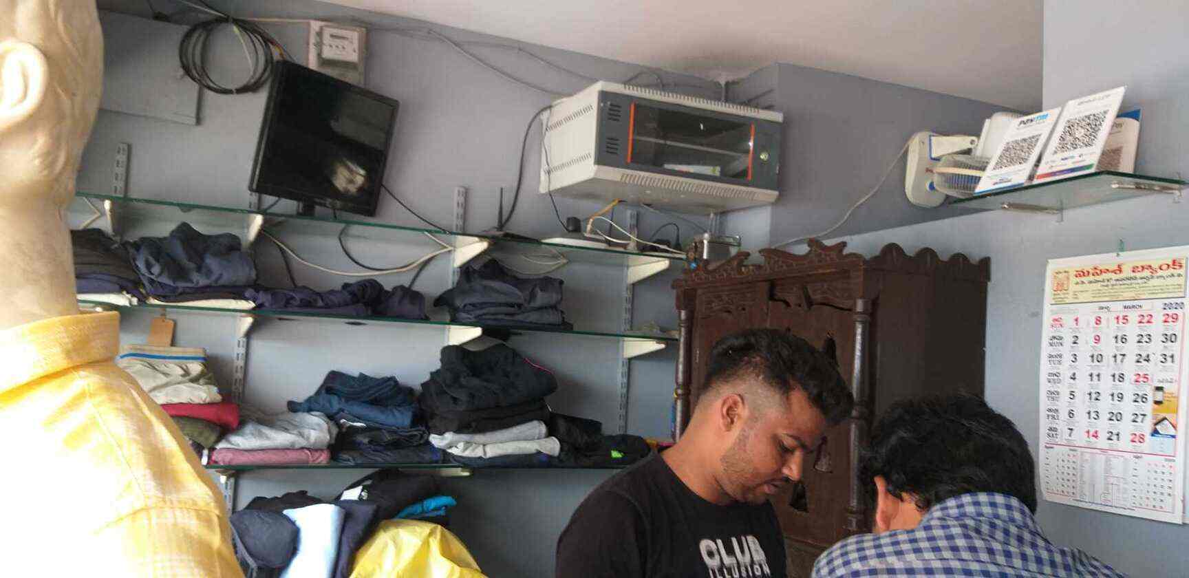 Sri Alok Fashion Hub in Narayanguda,Hyderabad Best Men Readymade