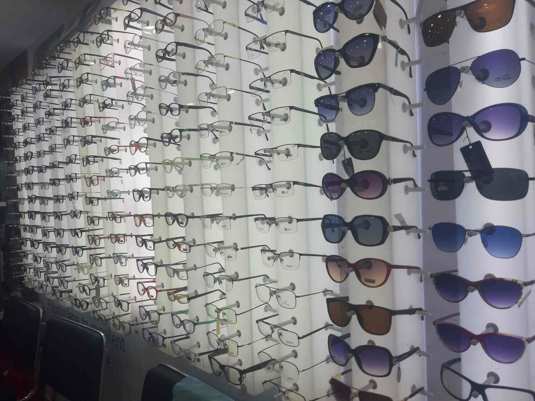 New Optical Palace in Sri Nagar Colony,Hyderabad Best Optical Glass Lens Dealers in Hyderabad