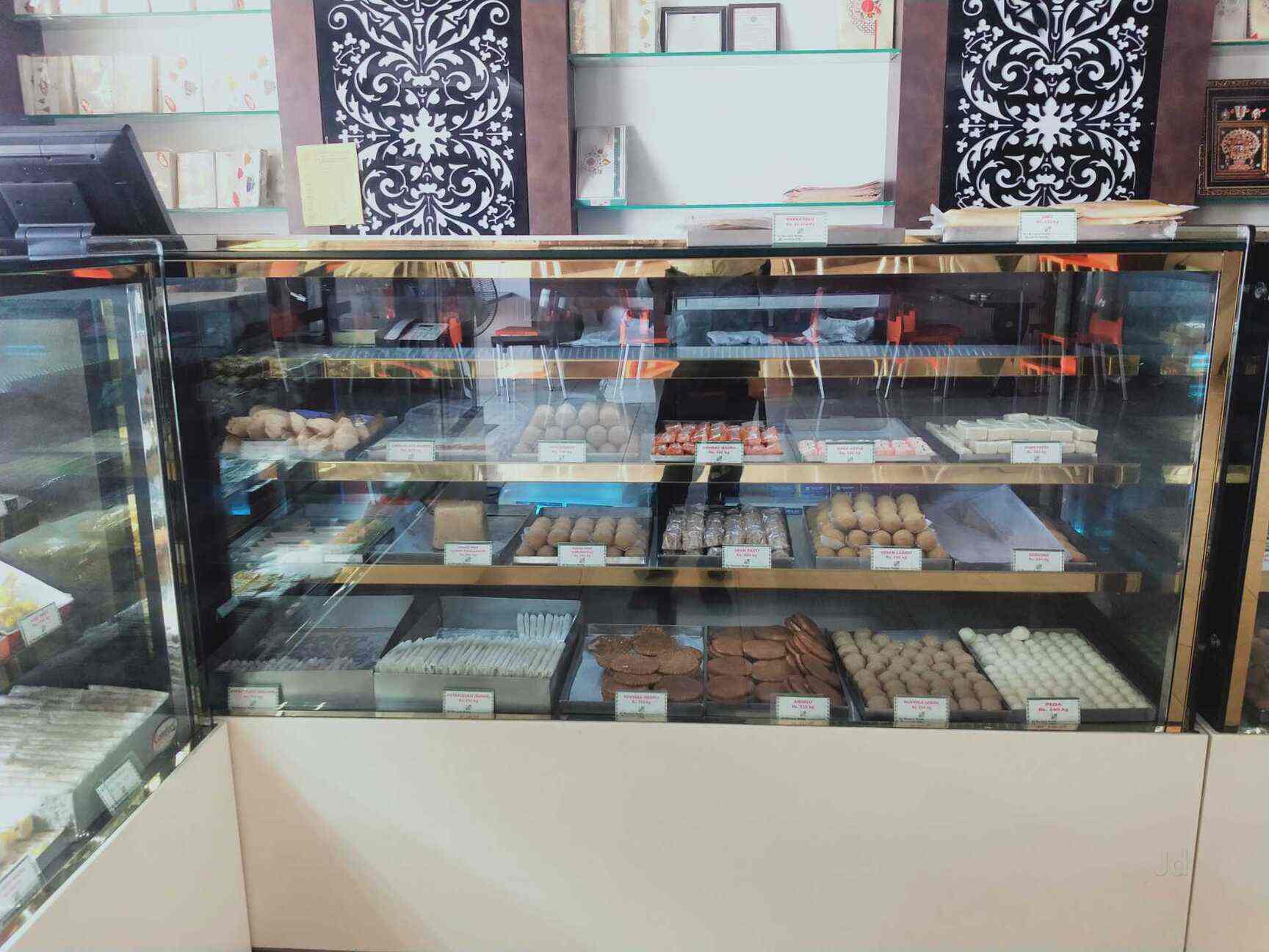 Sri Narayan Reddy Pure Ghee Sweets Chats & Cakes (Closed Down) in Manikonda,Hyderabad Best in