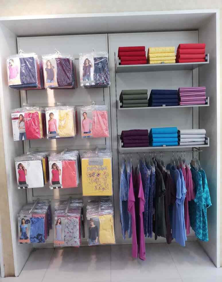 Find list of Jockey in Chikkadpally Jockey Stores Hyderabad near me