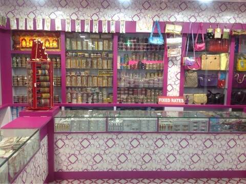 ladies jewellery shop