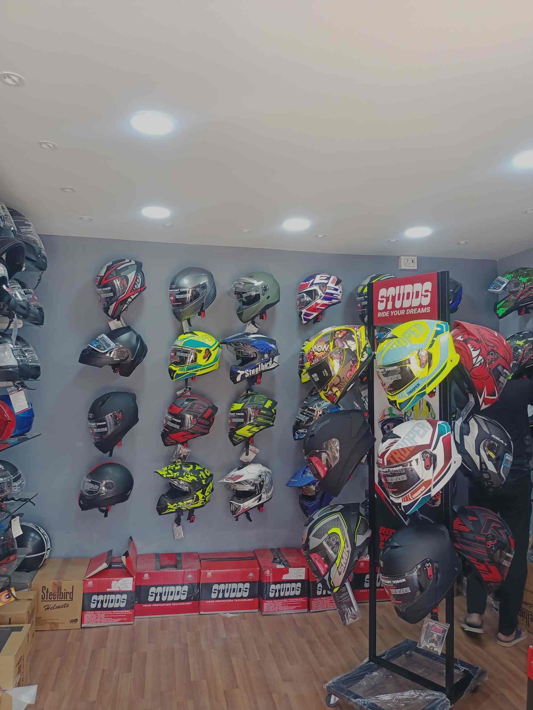 The Helmet Studio in Kondapur,Hyderabad Best SteelbirdHelmet Dealers