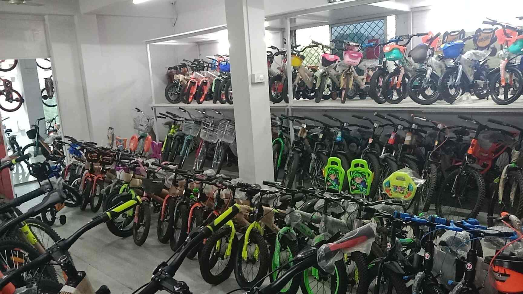 cycle world gachibowli