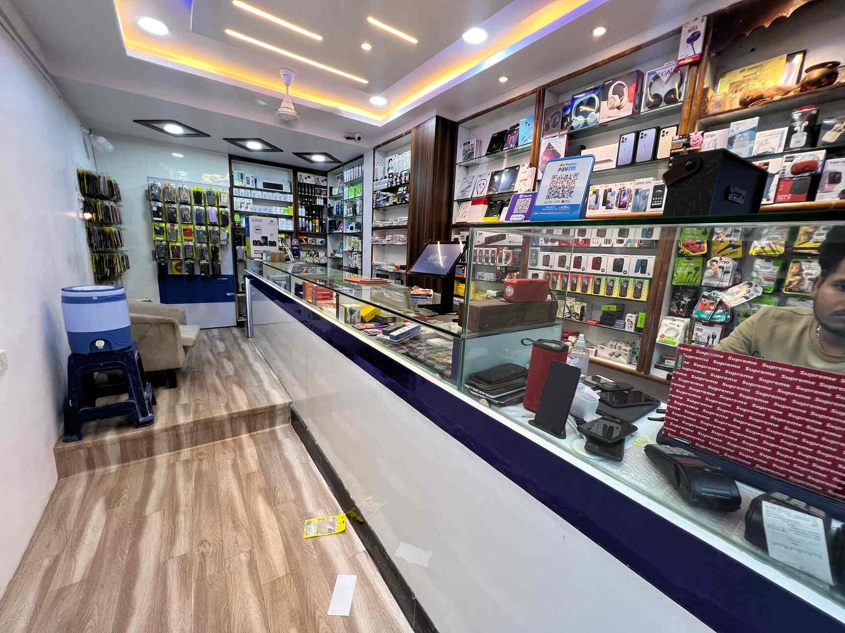 Shree Mukesh Mobiles in Telangana Ngos ColonyKatedan Industrial Area