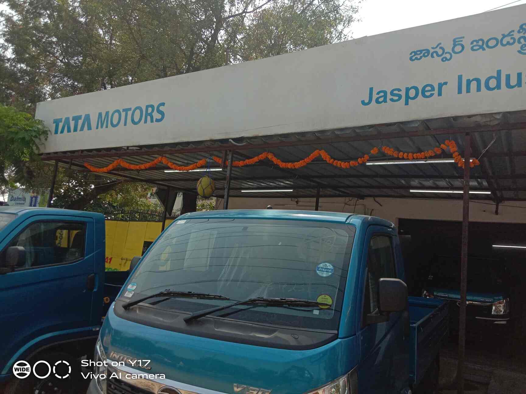 Top Tata Intra V50 Mini Truck Dealers in Hyderabad मिनी ट्रक डीलर्स