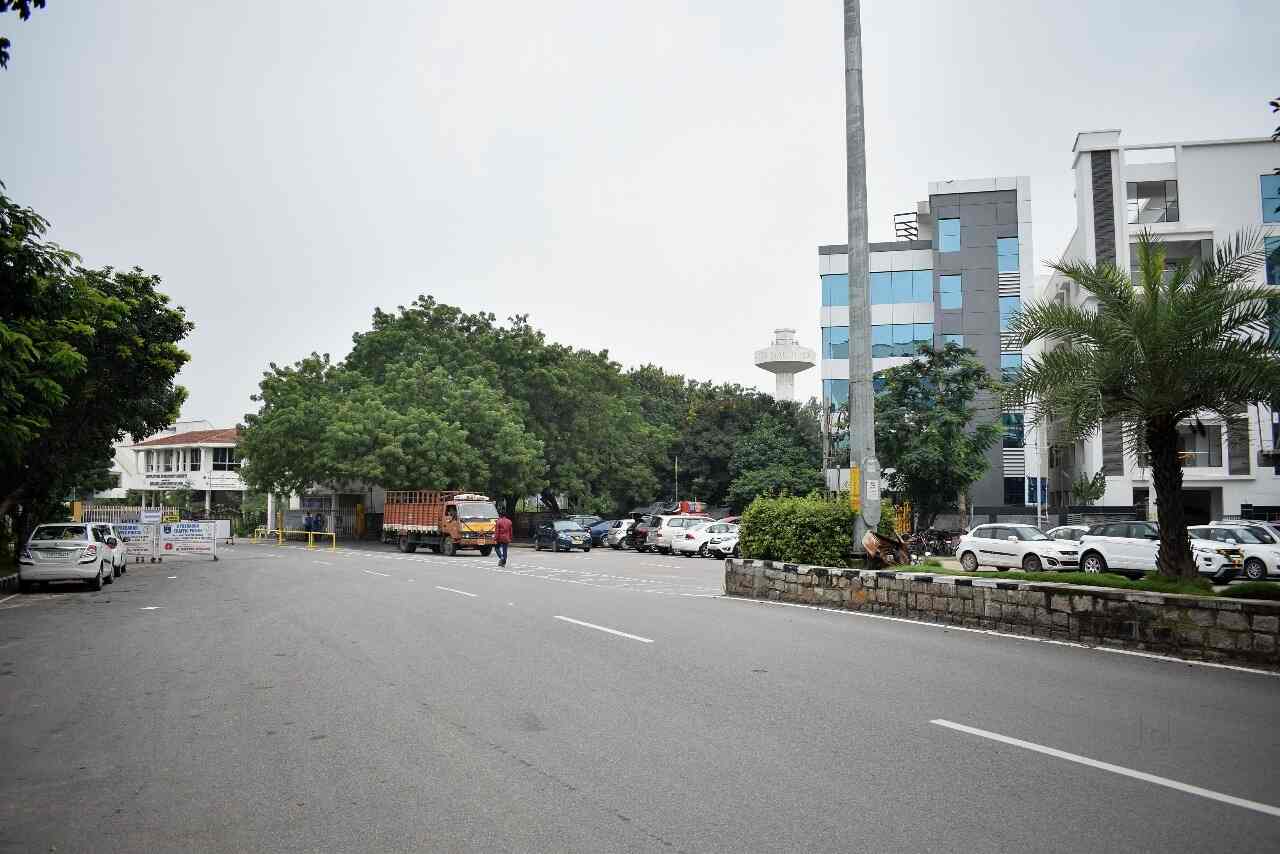 Book Hometouch Service Apartment Hitex in Madhapur,Hyderabad Best