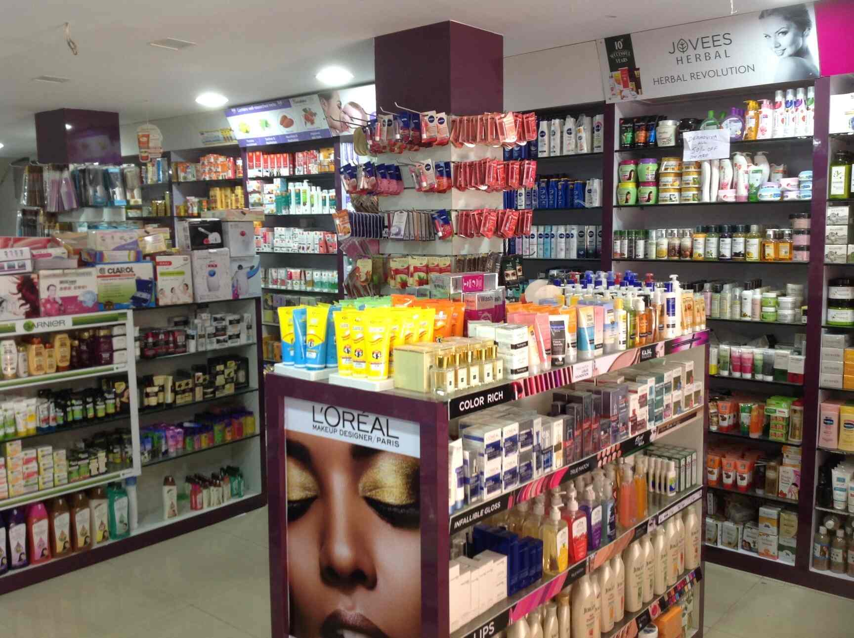 Top Cosmetic Dealers in Chanda Nagar Best Cosmetic