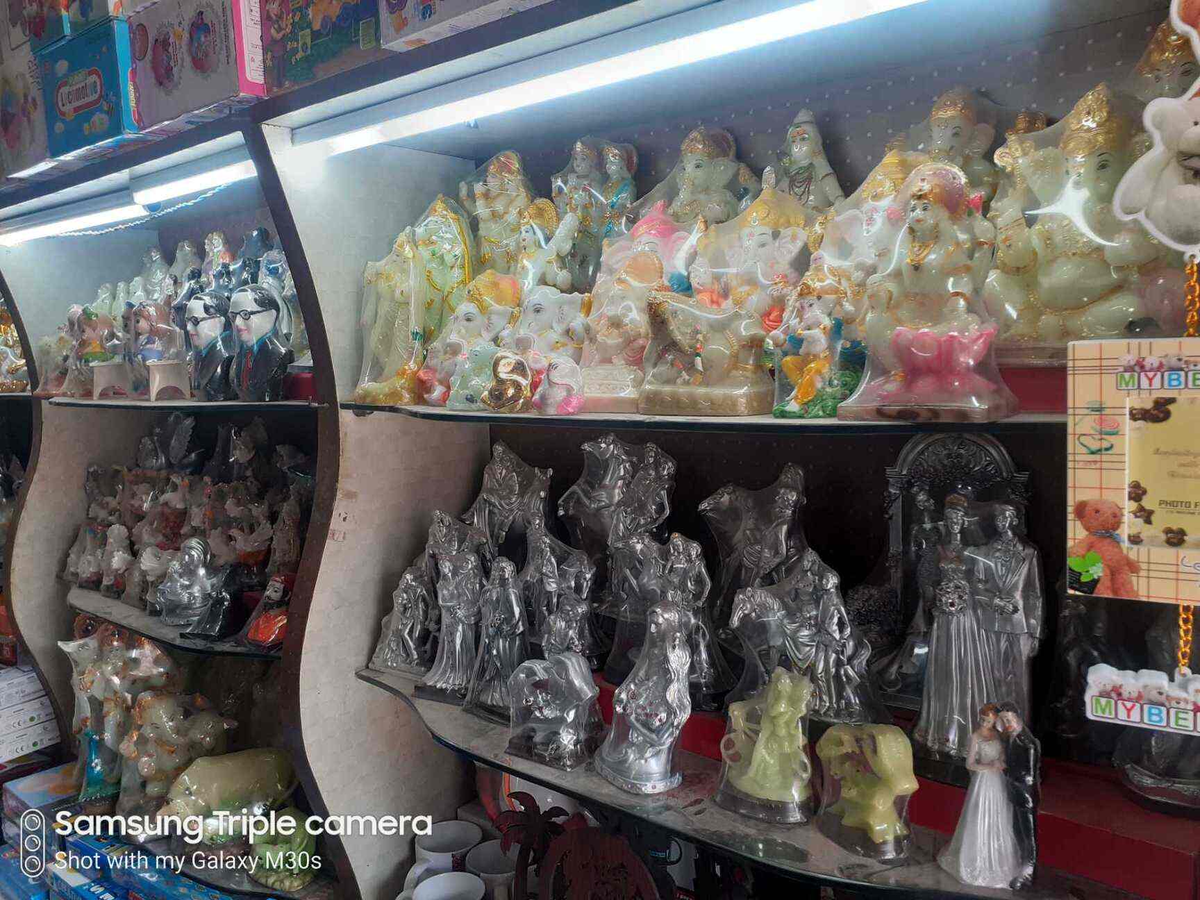 Smart Gifts And Novelties in Kondapur,Hyderabad Best Personalized