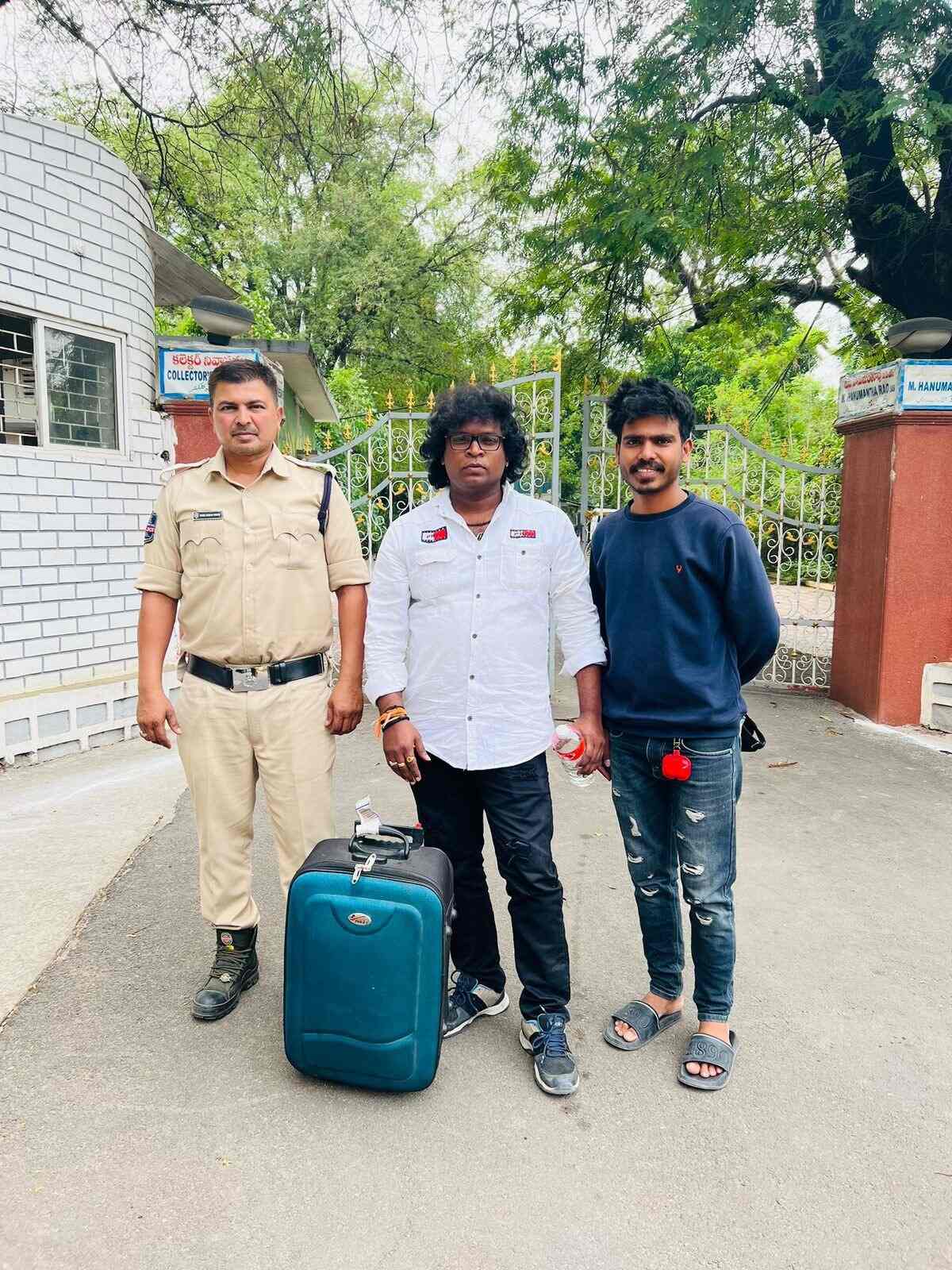 Dogs Commander in Banjara Hills,Hyderabad Best Dog Trainers At Home