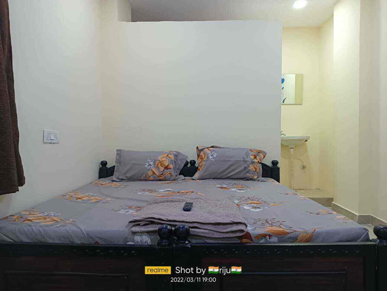 Book Elite Guest In in Gachibowli,Hyderabad Best Guest House in