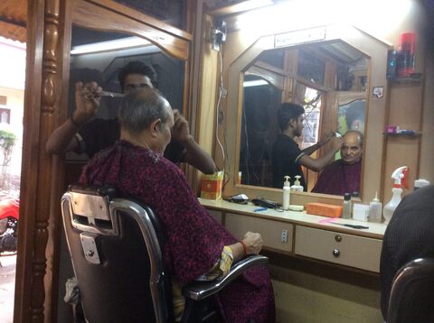 Srinivas Mens Hair Style in New Nagole - Best Hair Stylists in Hyderabad - Justdial Srinivas Mens Hair Style in New Nagole - Best Hair Stylists in Hyderabad - Justdial