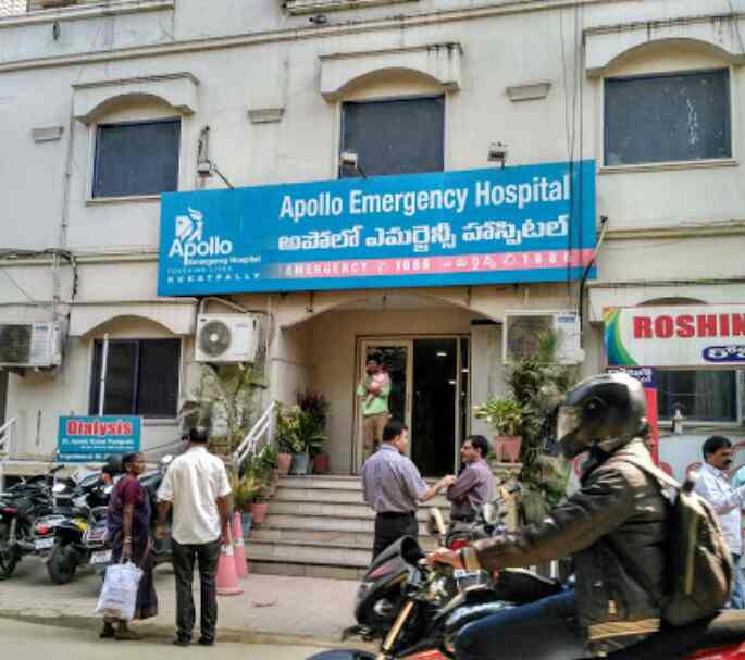 Dr. Srinivas Juluri ( Apollo Emergency Hospital) in Kukatpally