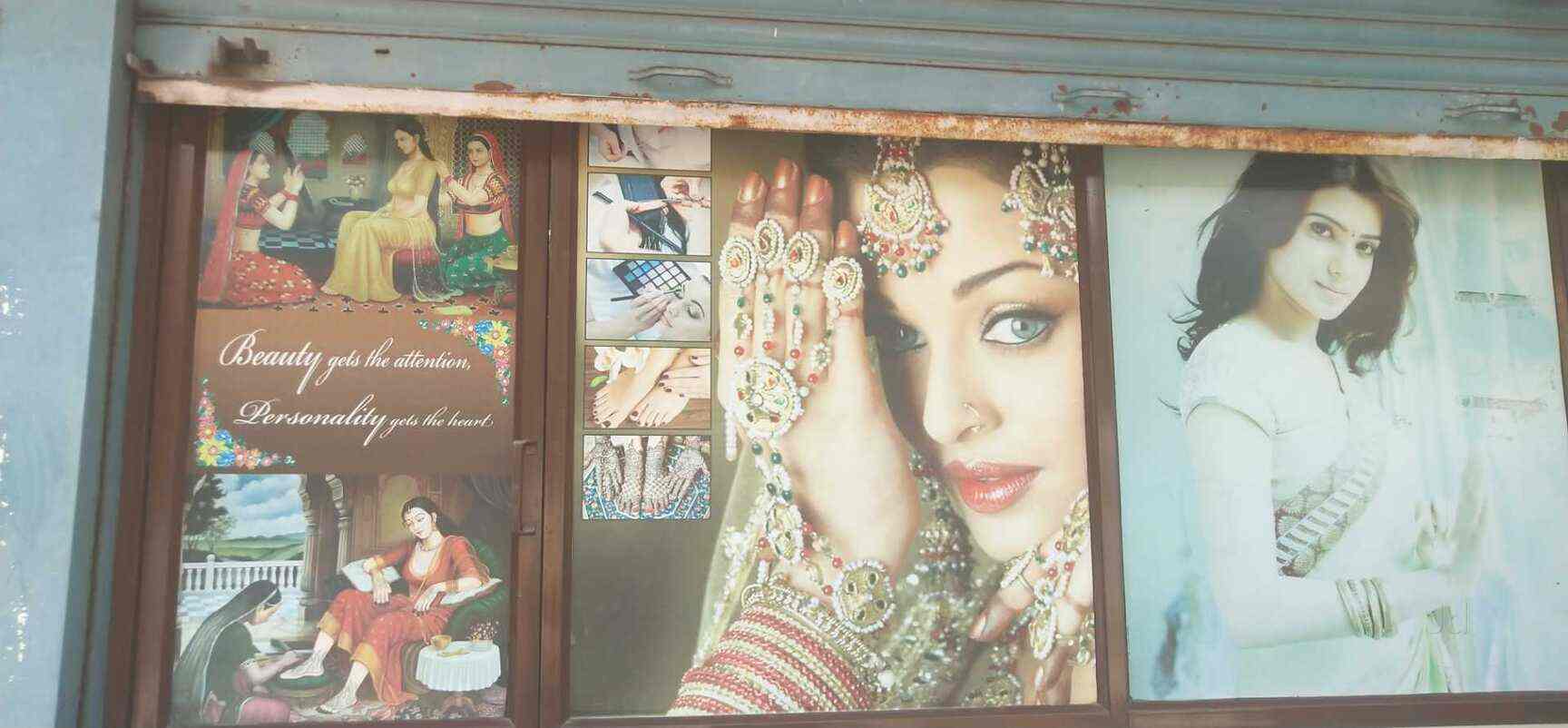 Book Shiny's Girls Hostel in Narayanguda,Hyderabad Best Hostels in