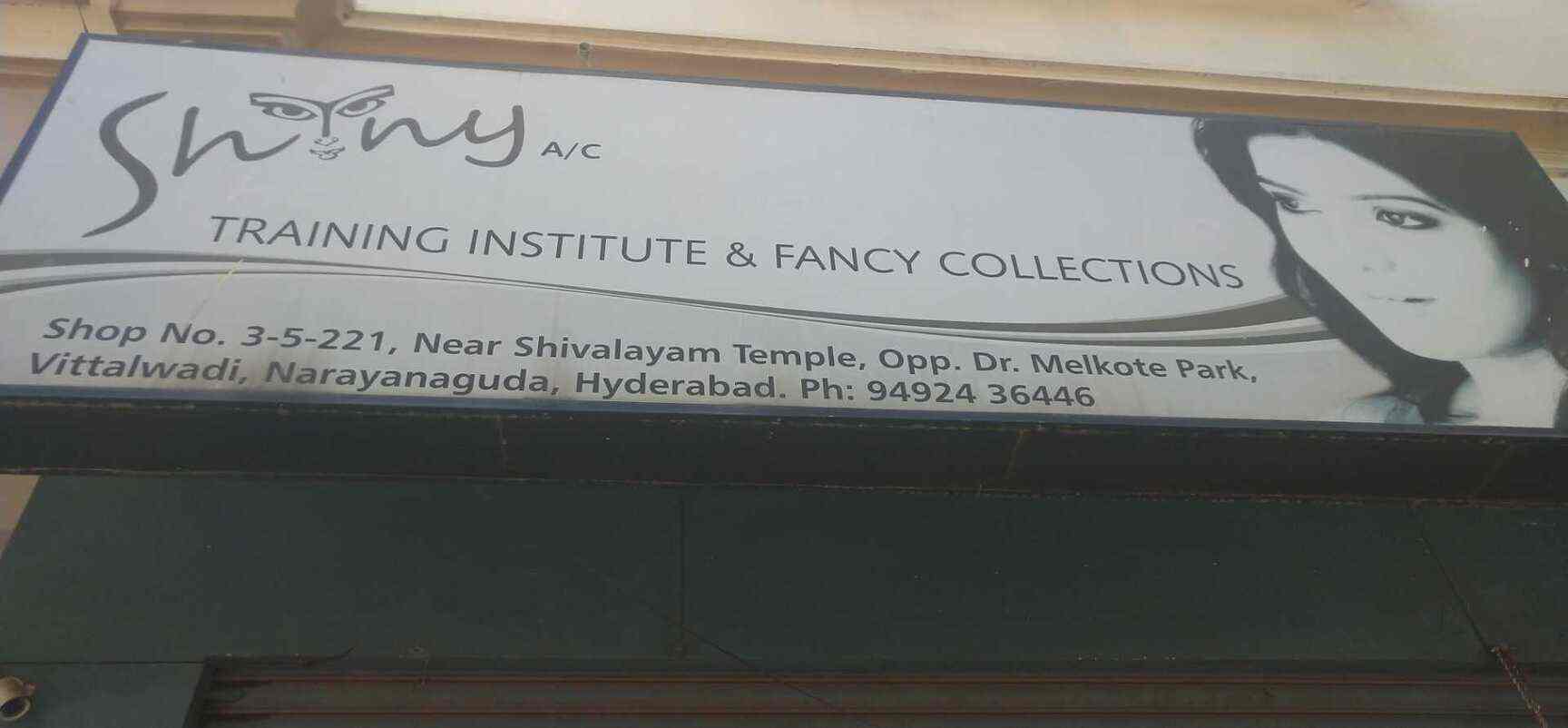 Book Shiny's Girls Hostel in Narayanguda,Hyderabad Best Hostels in