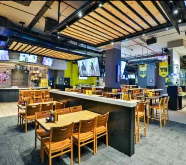 Buffalo Wild Wings in Jubilee Hills,Hyderabad Best American