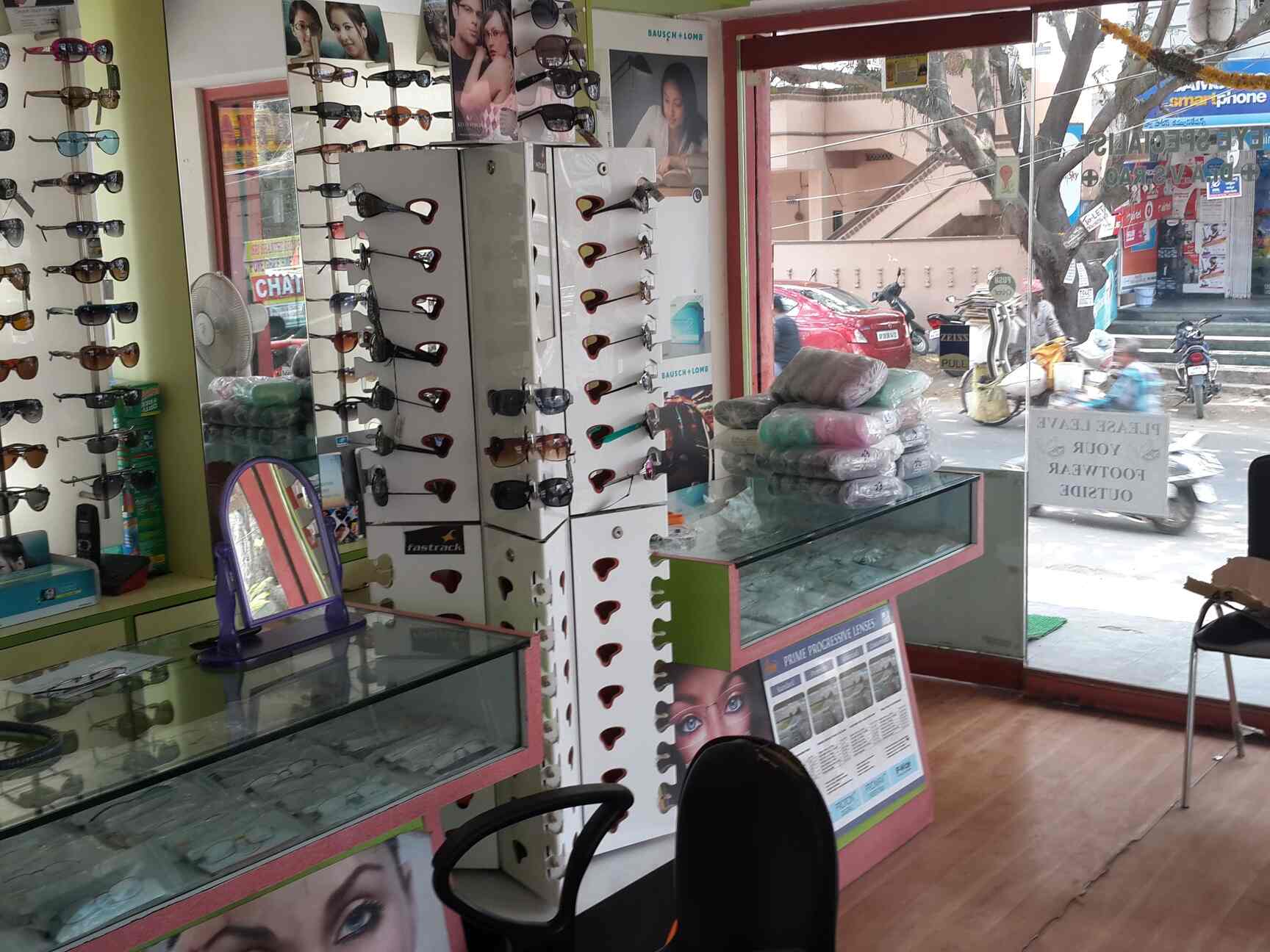 Blue Eyes Optical Stores & Eye Clinic in KPHB Colony,Hyderabad Best
