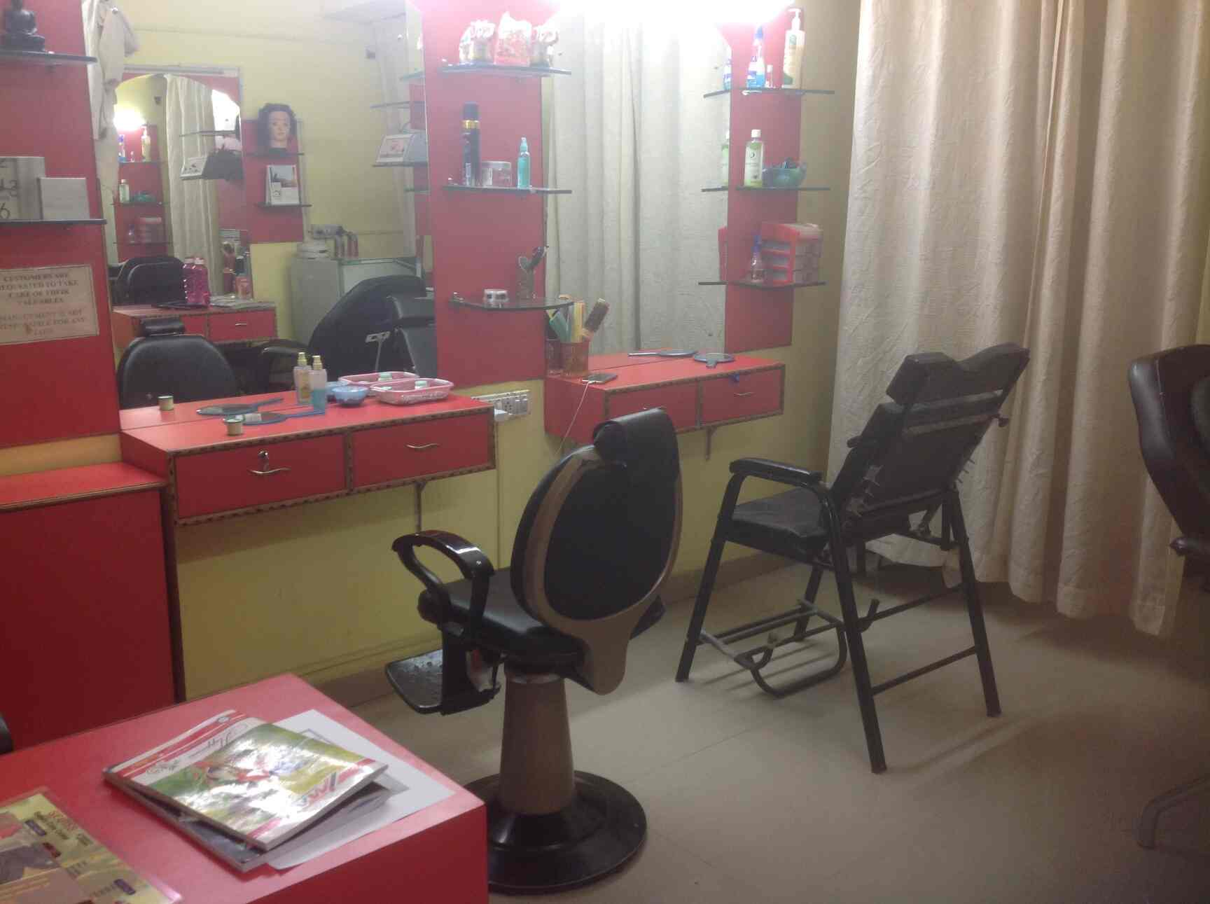 Top Beauty Parlours in Eenadu ColonyKukatpally,Hyderabad Best Ladies