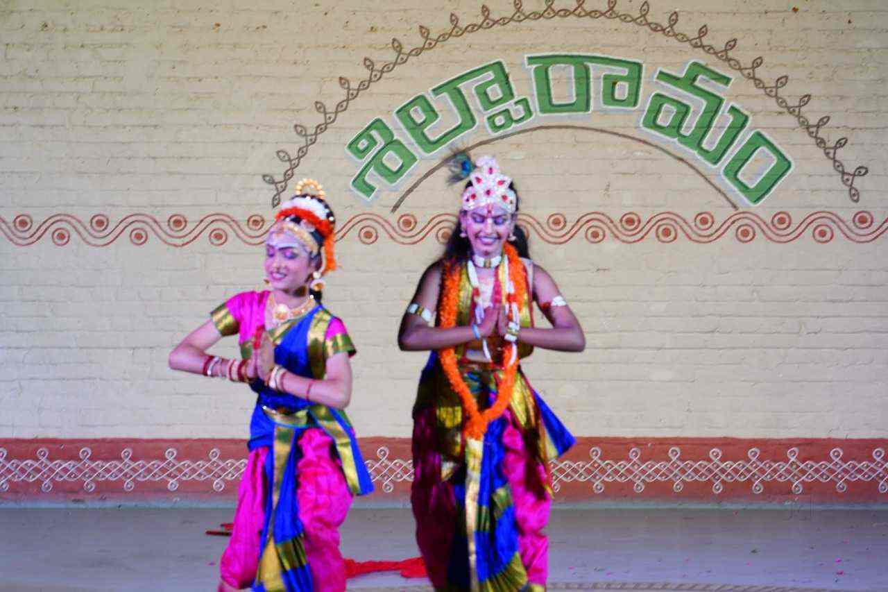 Top Costumes On Rent For Fancy Dress in ECIL Best Fancy Dress Costume