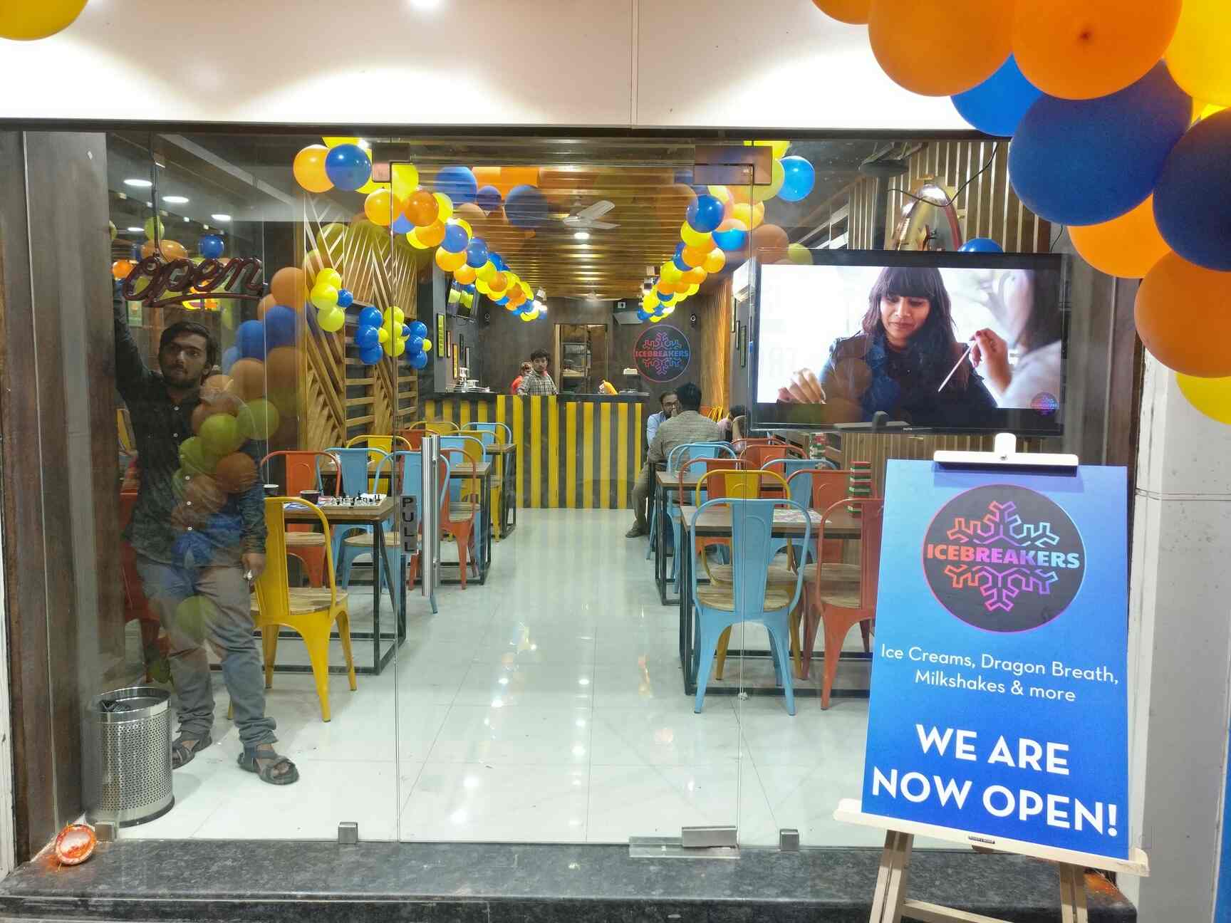 Cream Stone in Kphb Colony,Hyderabad Order Food Online Best Ice