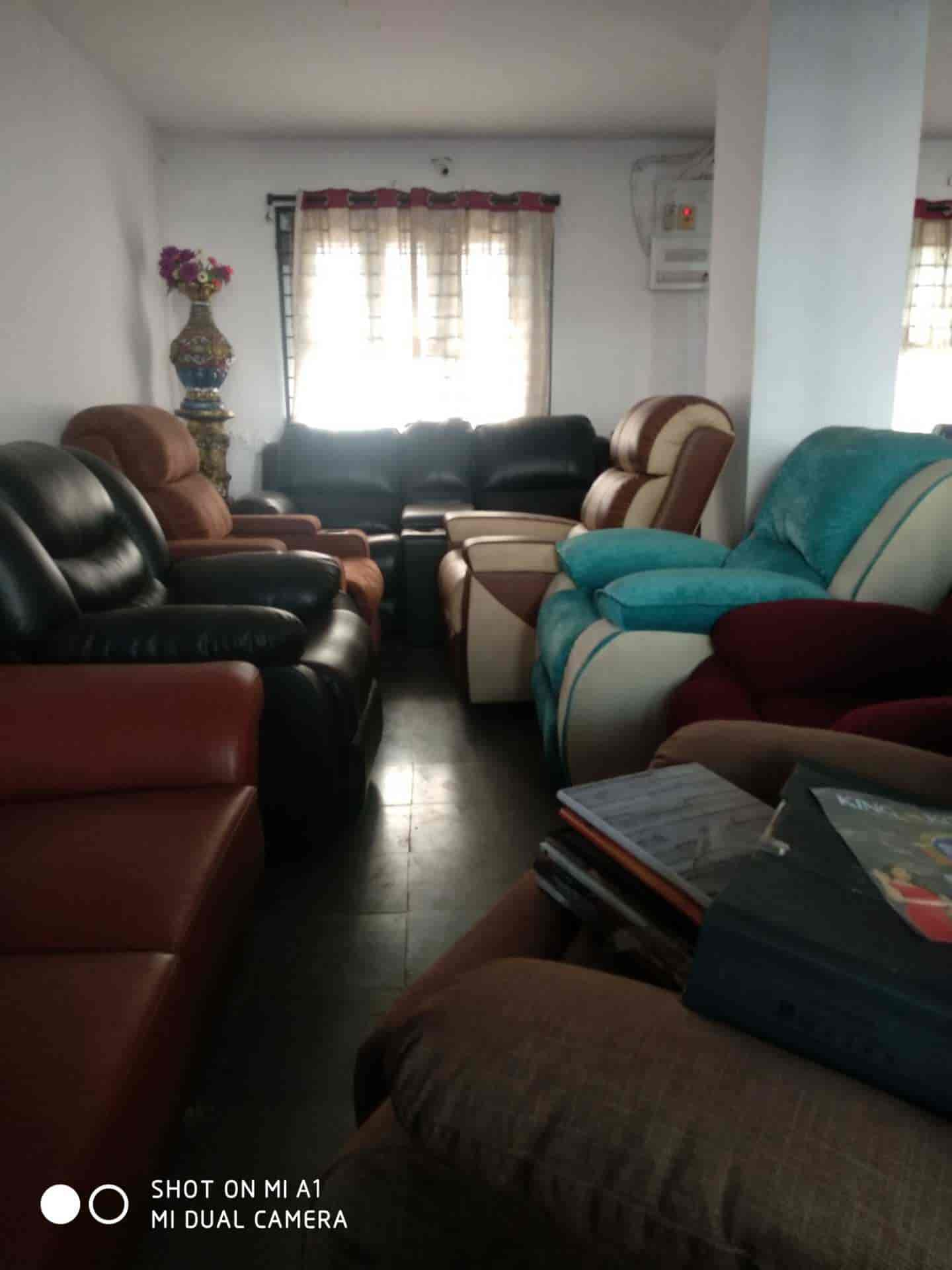 N Designs Furniture, Safilgudamalkajgiri Sofa Set Manufacturers in
