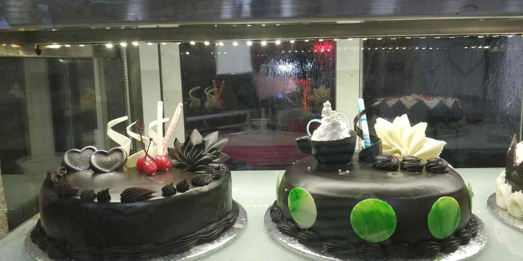 Dial A Cake 24hrs in Dilsukhnagar,Hyderabad Best Customised Cake